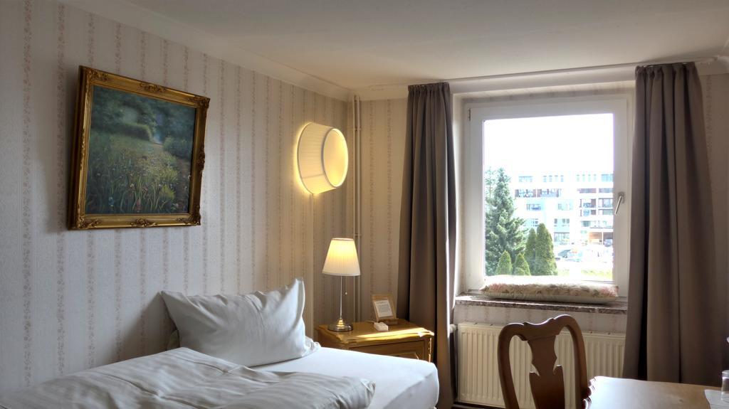 Romantisches Hotel Zur Traube Schwerin Schwerin  Exteriör bild